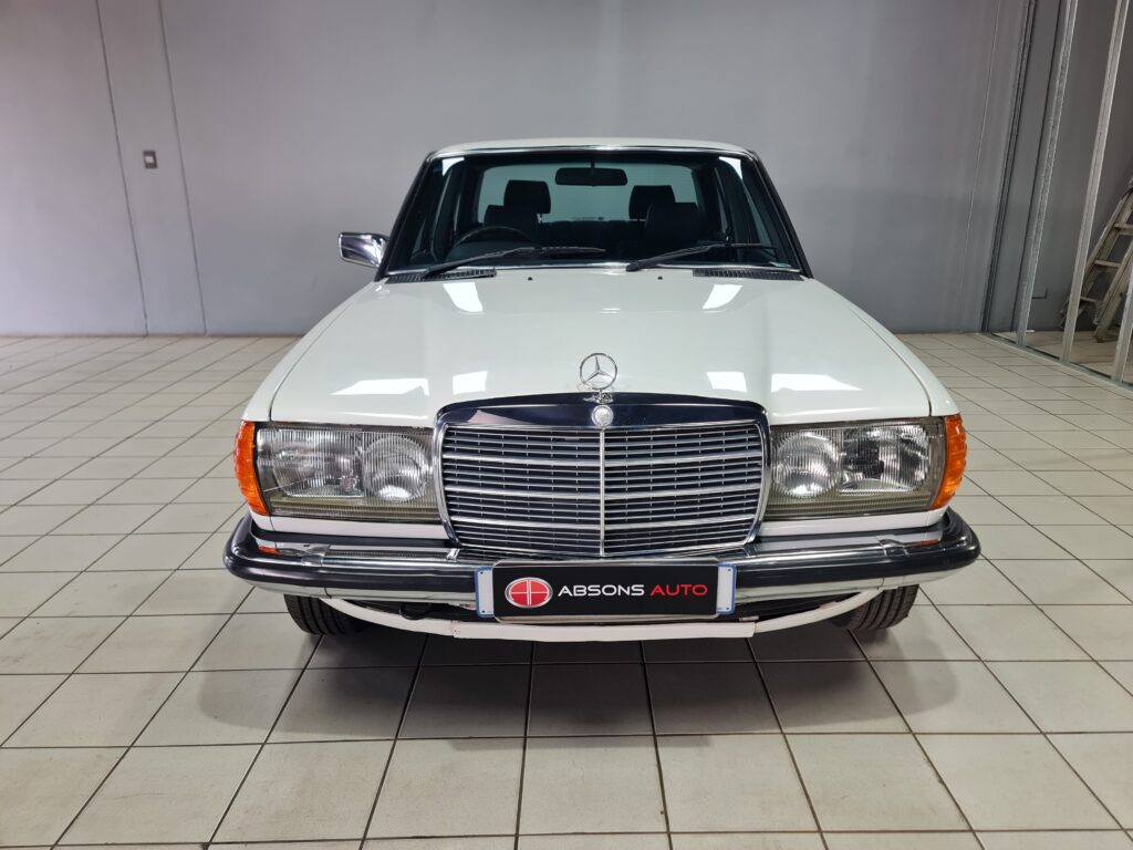 1987 Mercedes-Benz 230 E A/T A/C W123
